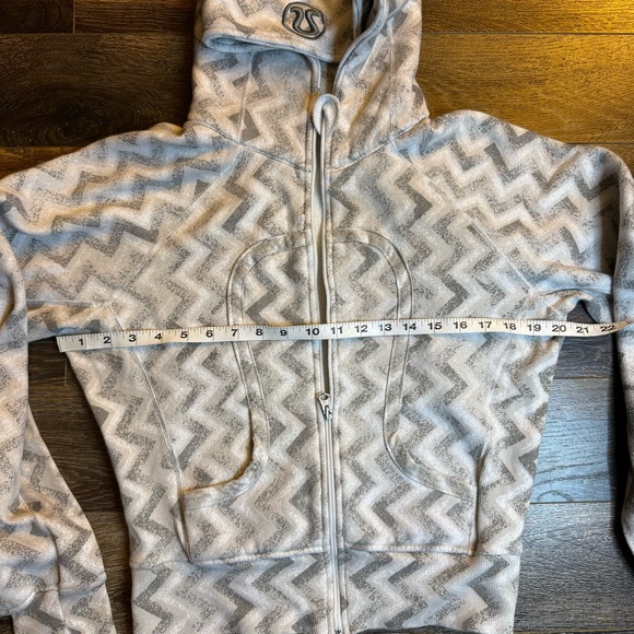 Lululemon Scuba women’s full zip up hoodie - Picture 7 of 8